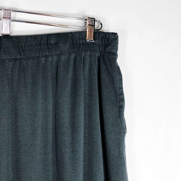 Roamans Plus Sz 5X Capri Pants Black Elastic Waist Pull On Cropped Stretch 1123 - Picture 4 of 4